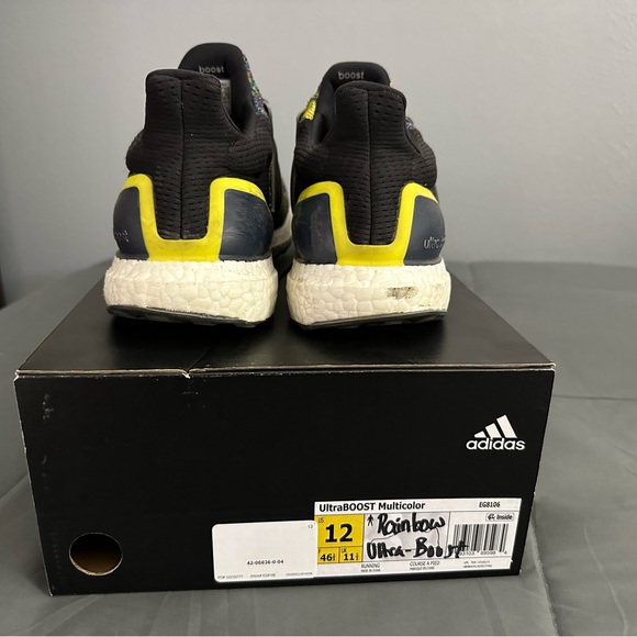 Adidas UltraBoost Multicolor - Picture 3 of 3